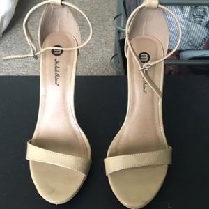 Michael Antonio Nude Heel